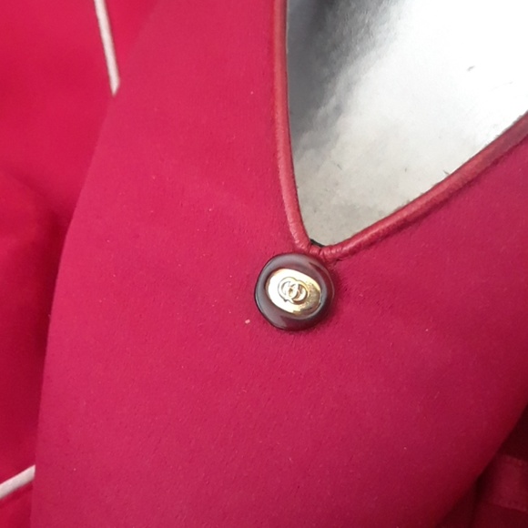 GUCCI..VINTAGE "RED SILK PUMPS" - Picture 3 of 8